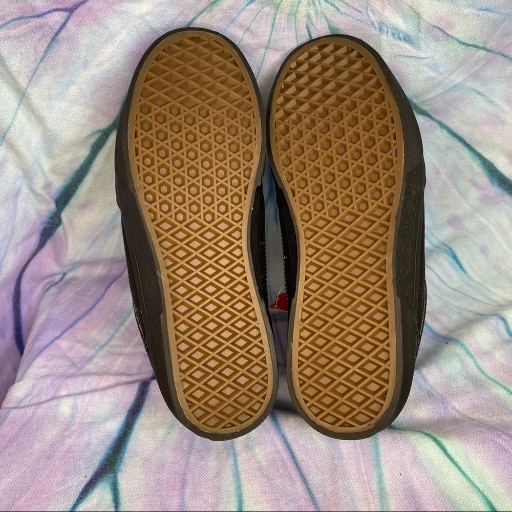 NWT vans - Picture 3 of 7